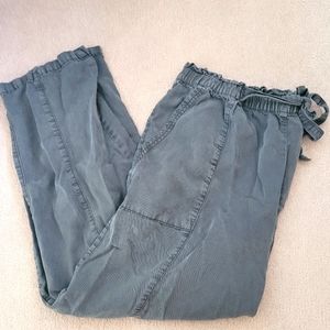 Aerie paperbag pants, size XL, grey
